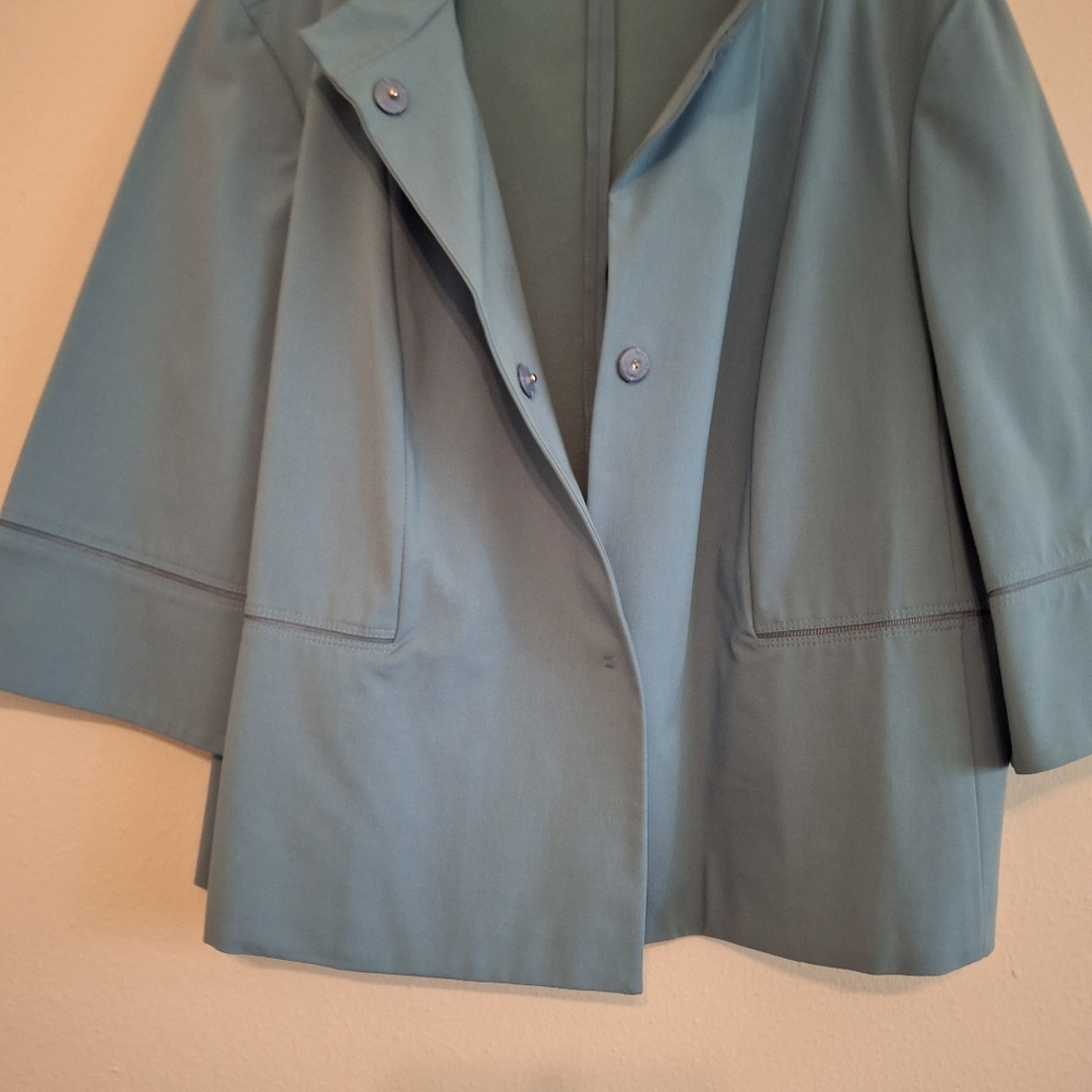 Jacket - Picture 2 of 4